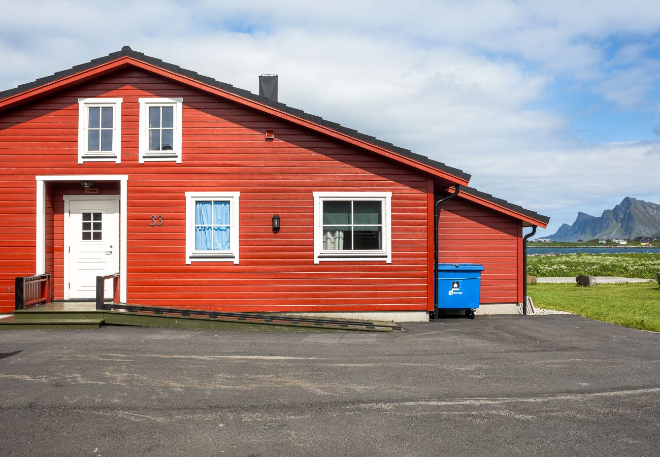 House in Flakstad - Polden, house by Ramberg Beach