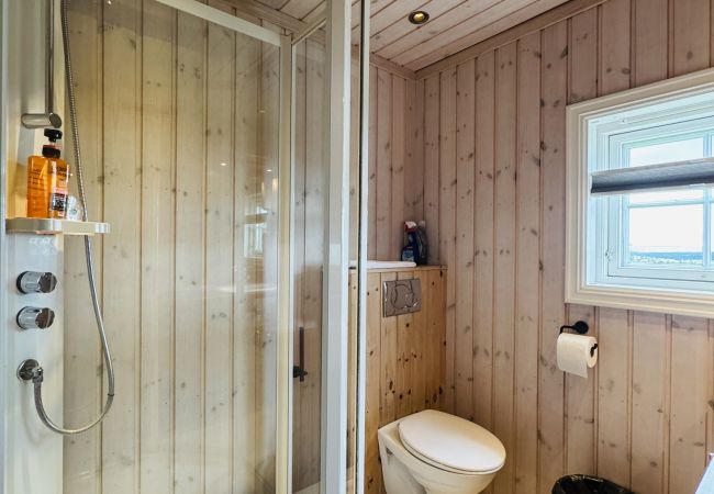 Cabin in Gol - Red Cross Cabin – Spacious mountain lodge  Cabin in Gol - Red Cross Cabin – Spacious mountain lodge