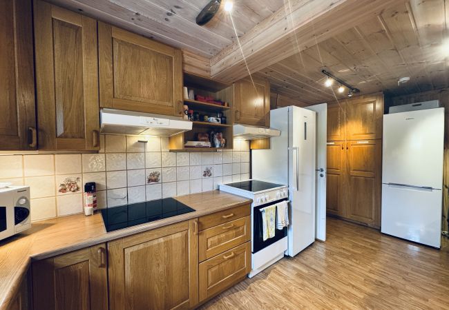 Cabin in Gol - Red Cross Cabin – Spacious mountain lodge  Cabin in Gol - Red Cross Cabin – Spacious mountain lodge