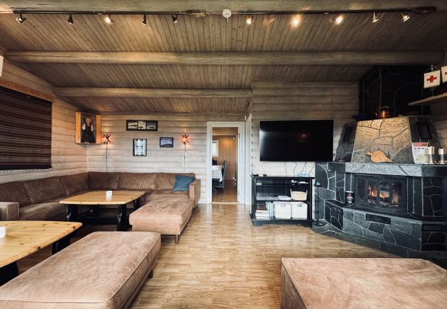 Cabin in Gol - Red Cross Cabin – Spacious mountain lodge  Cabin in Gol - Red Cross Cabin – Spacious mountain lodge