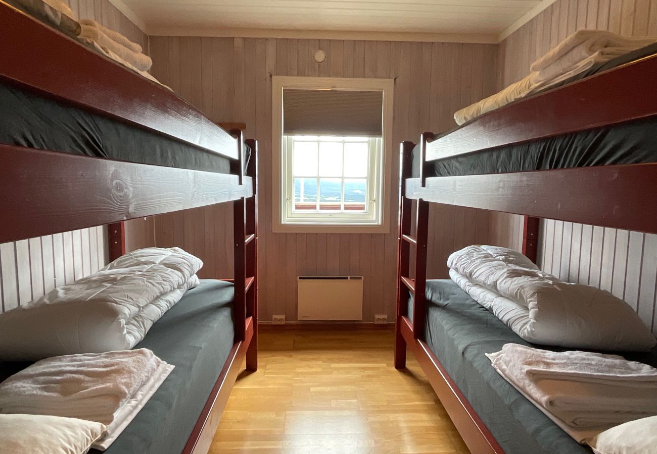 Cabin in Gol - Red Cross Cabin at Golsfjellet – Spacious mountain lodge 