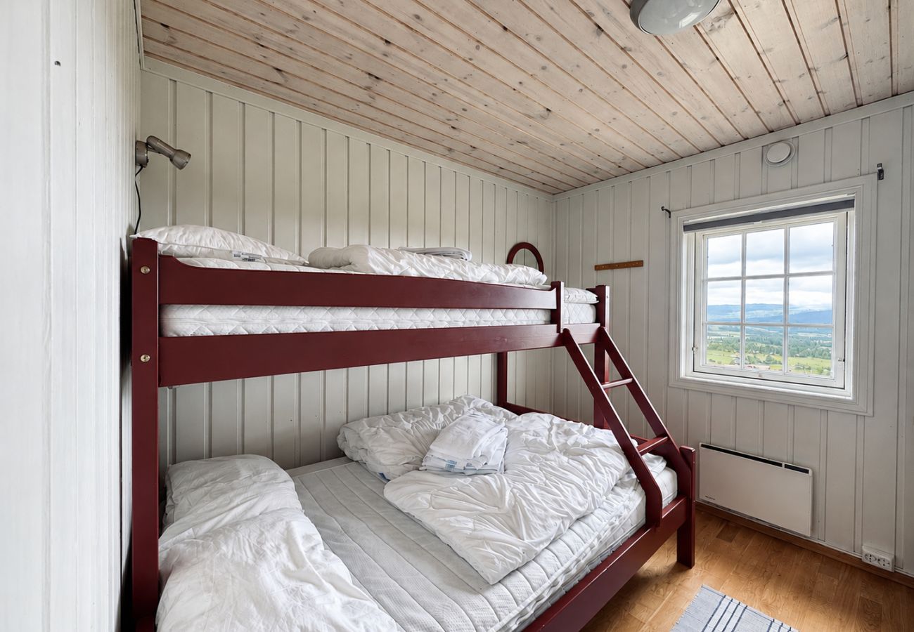 Cottage in Gol - Red Cross Cabin at Golsfjellet – Spacious mountain lodge 