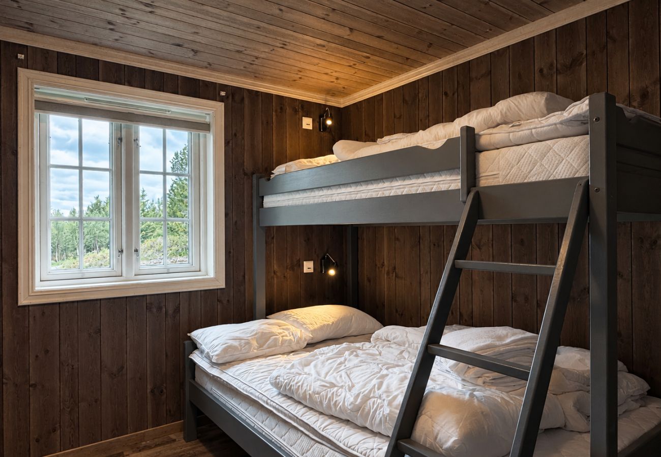 Cottage in Gol - Red Cross Cabin at Golsfjellet – Spacious mountain lodge 