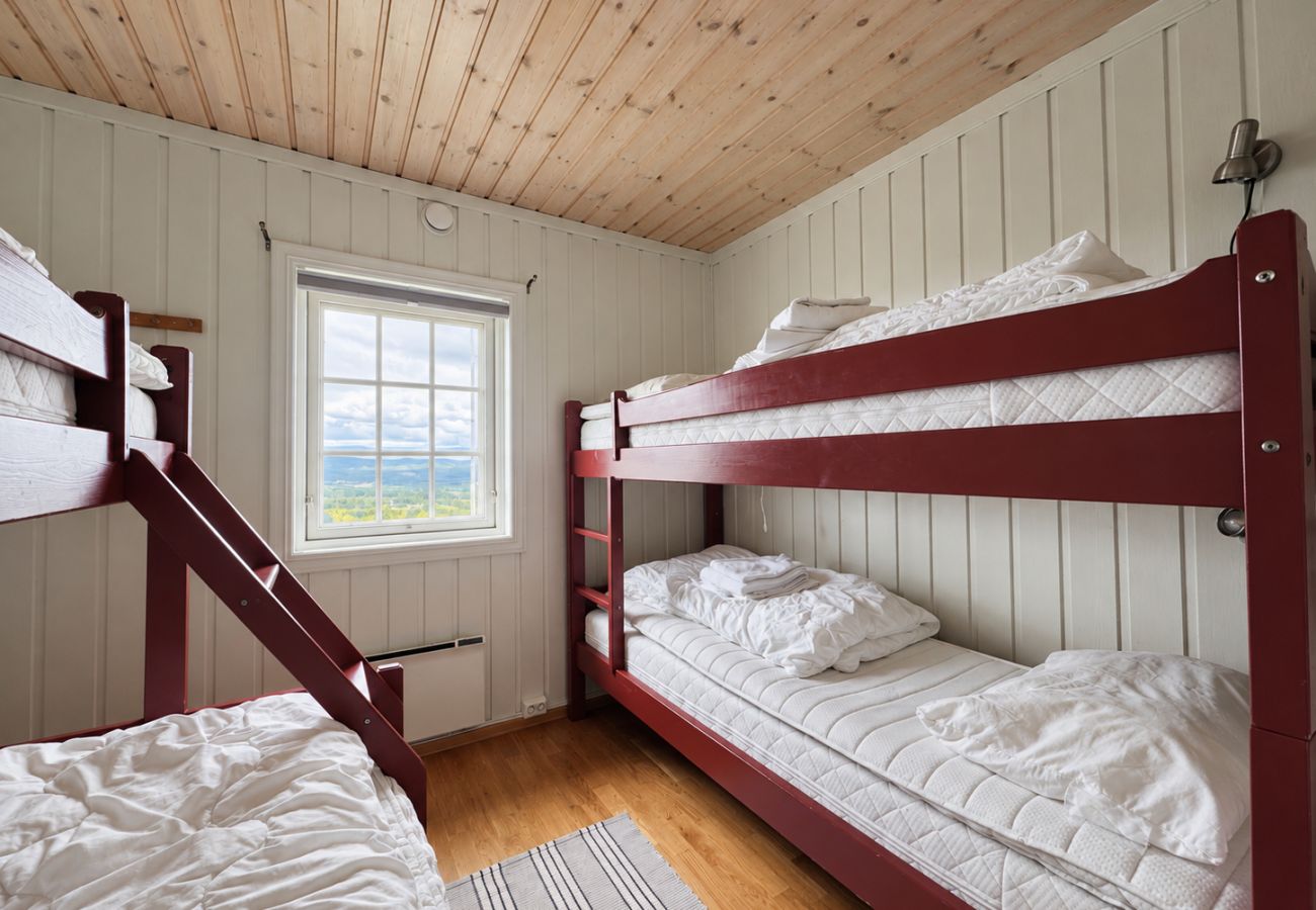 Cottage in Gol - Red Cross Cabin at Golsfjellet – Spacious mountain lodge 