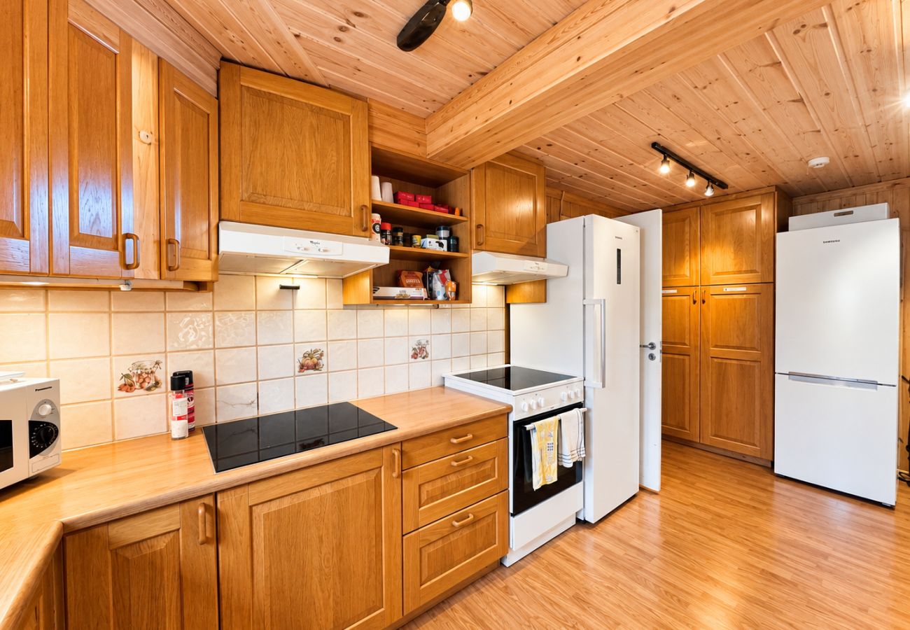Cottage in Gol - Red Cross Cabin at Golsfjellet – Spacious mountain lodge 