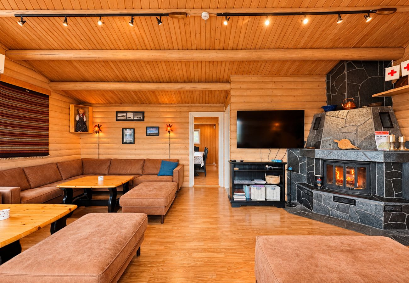 Cottage in Gol - Red Cross Cabin at Golsfjellet – Spacious mountain lodge 