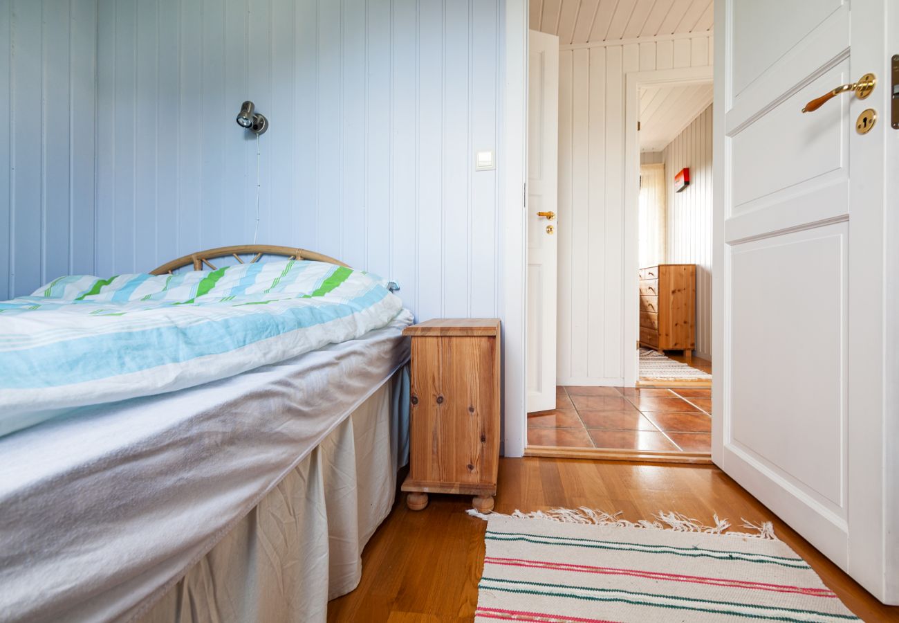 Cabin in Vestvågøy - Private cabin by the sea, Lofoten