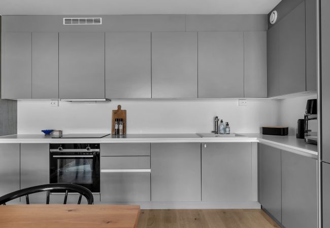 Apartment in Tromsø - Nordic modern apartment with sea view Apartment in Tromsø - Nordic modern apartment with sea view