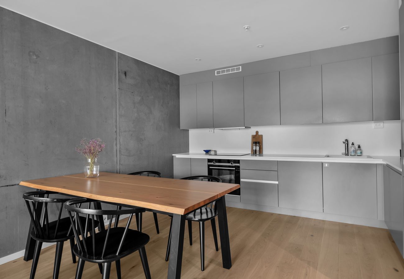 Apartment in Tromsø - Nordic modern apartment with sea view