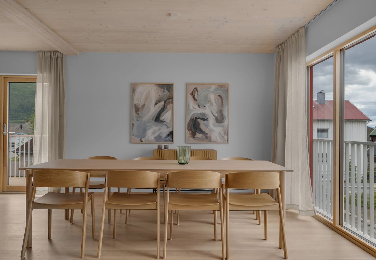 House in Tromsø - Pinewood Urban Red Lodge