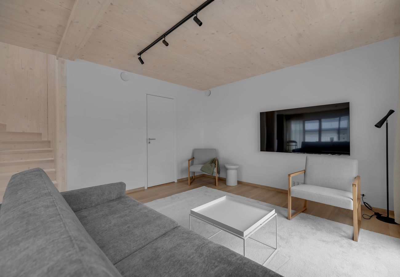 House in Tromsø - Pinewood Urban Red Lodge