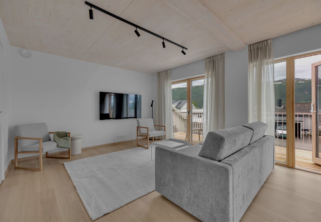 House in Tromsø - Pinewood Urban Red Lodge