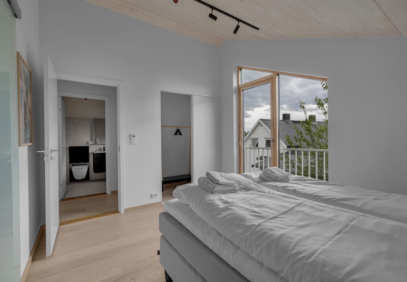 House in Tromsø - Pinewood Urban Green Lodge