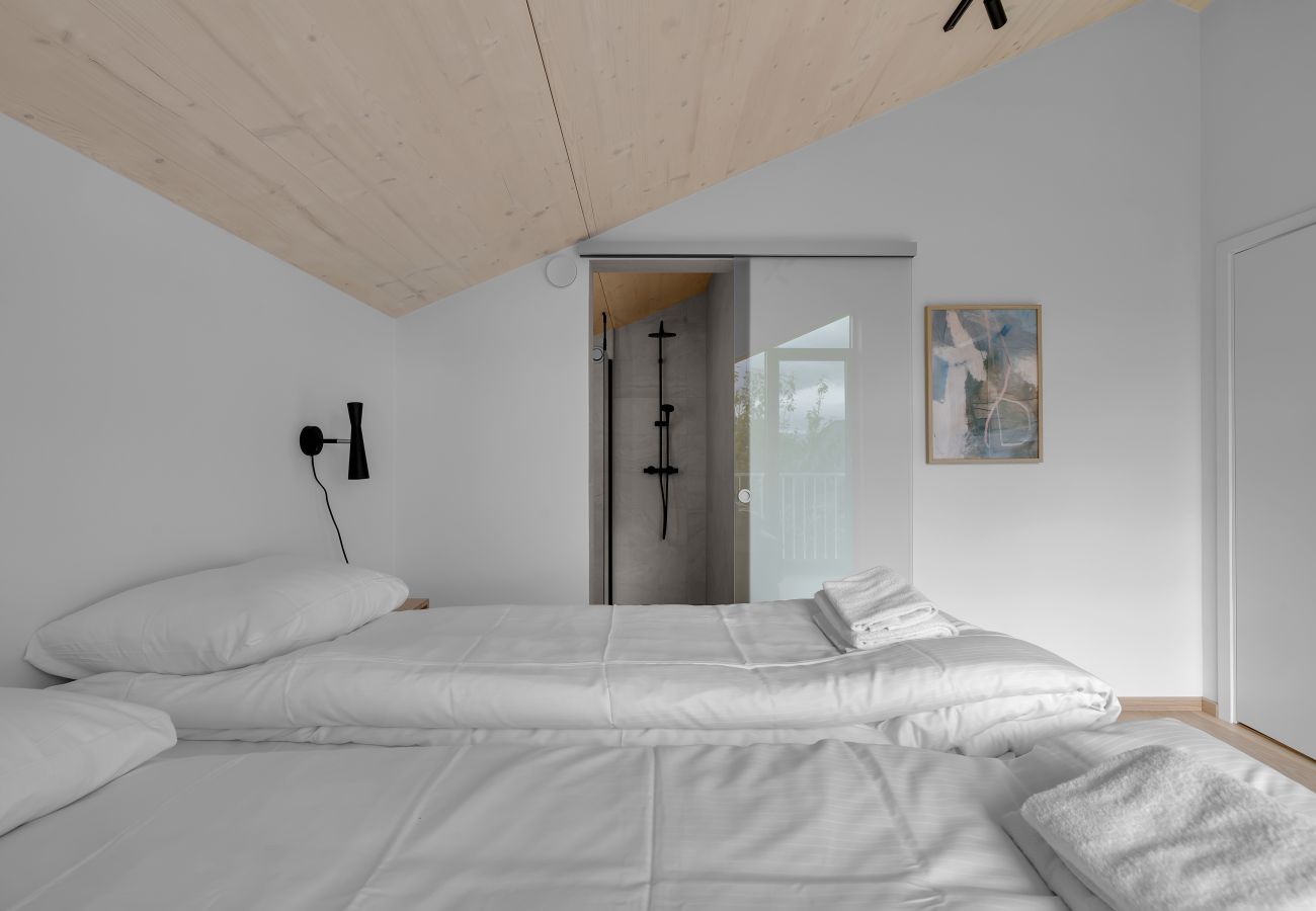 House in Tromsø - Pinewood Urban Green Lodge
