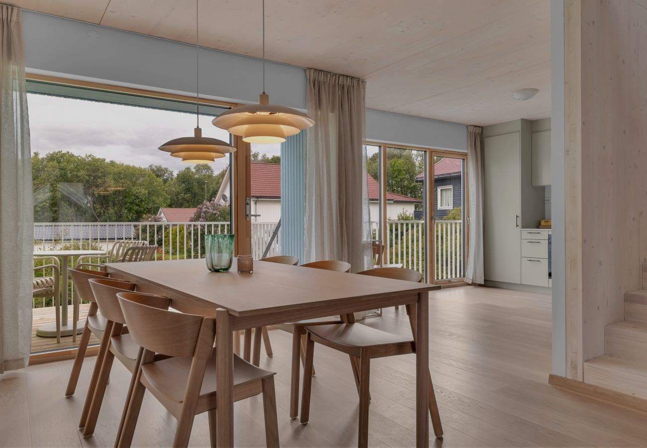 House in Tromsø - Pinewood Urban Blue Lodge