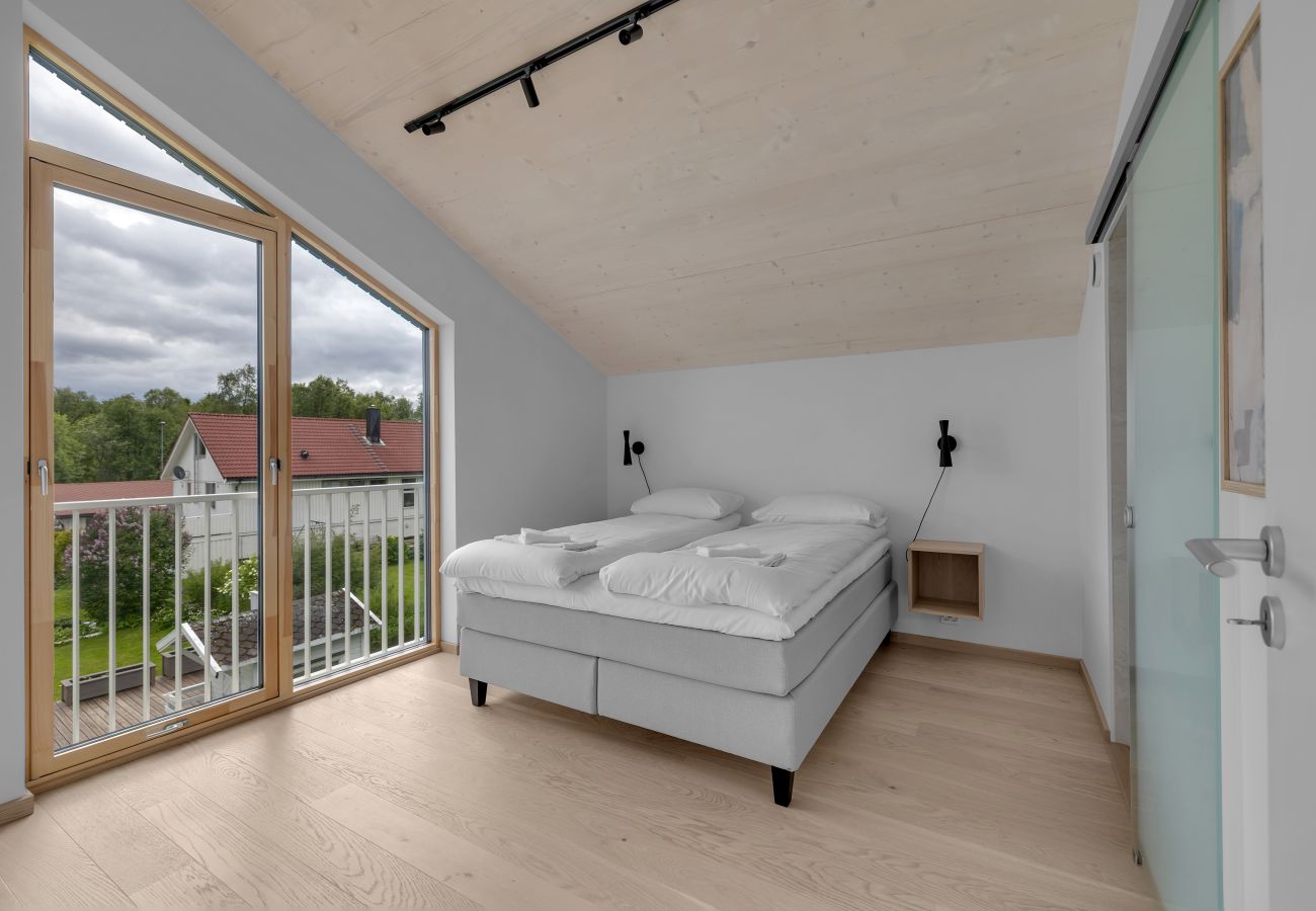 House in Tromsø - Pinewood Urban Blue Lodge