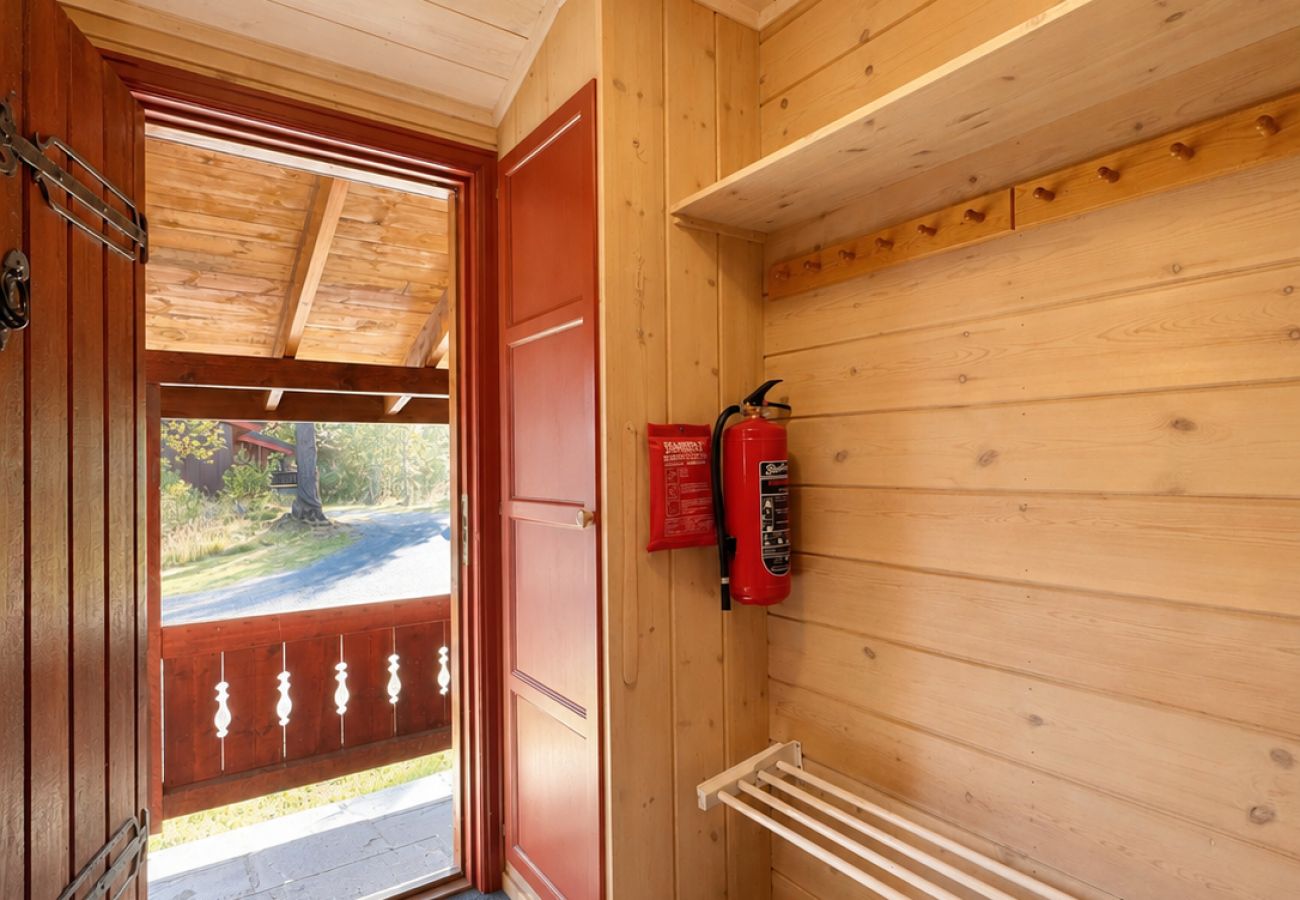 Cottage in Hol - Tvilsombu, cosy cabin close to ski slopes