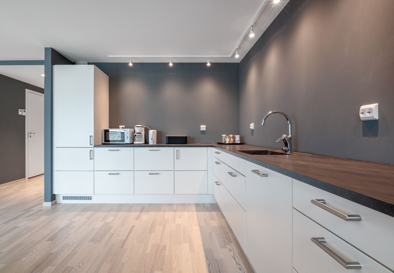 Apartment in Vestvågøy - Seaside apartment in Ballstad