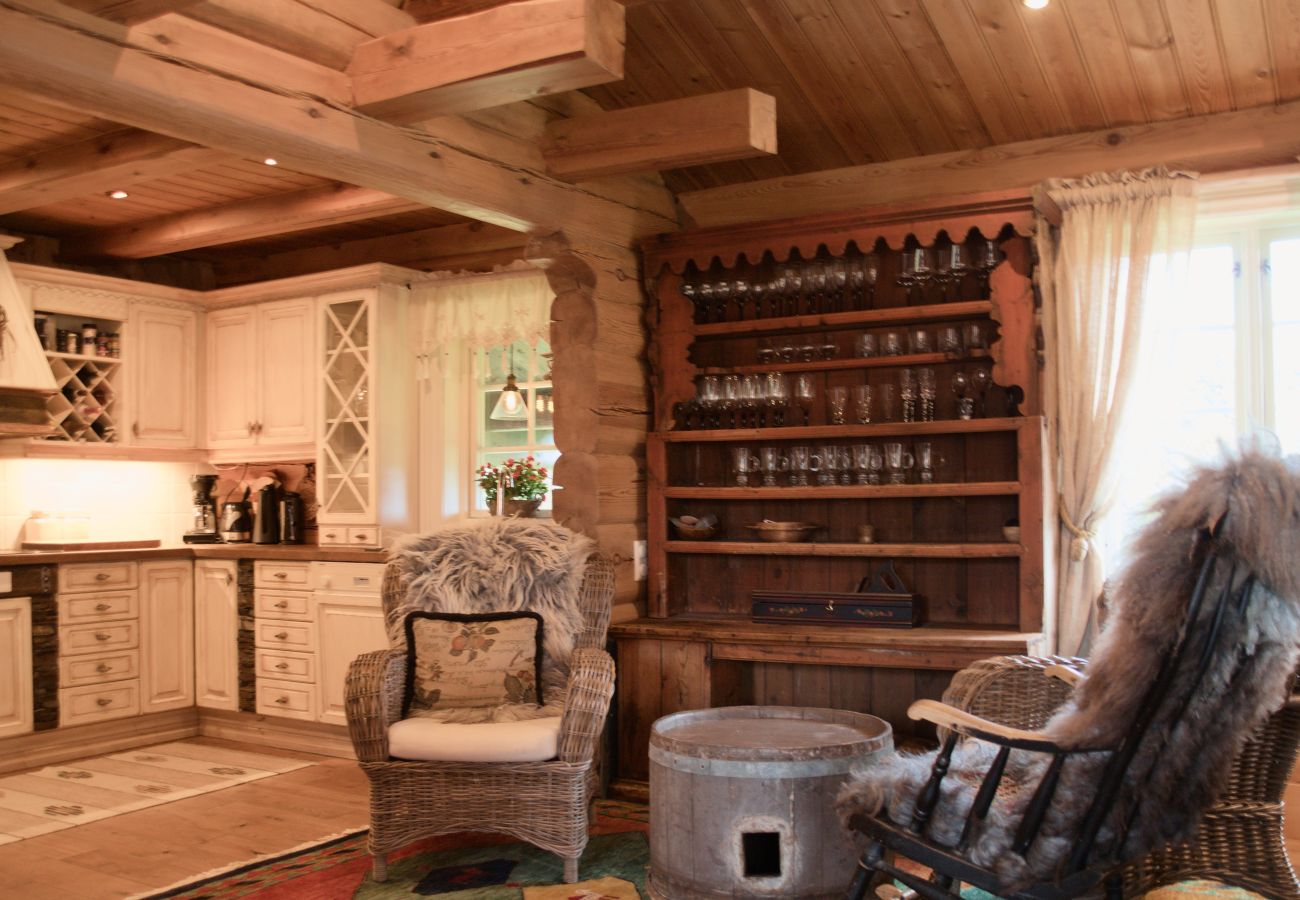 Cottage in Gol - Nydelig hyttetun på Torpoåsen