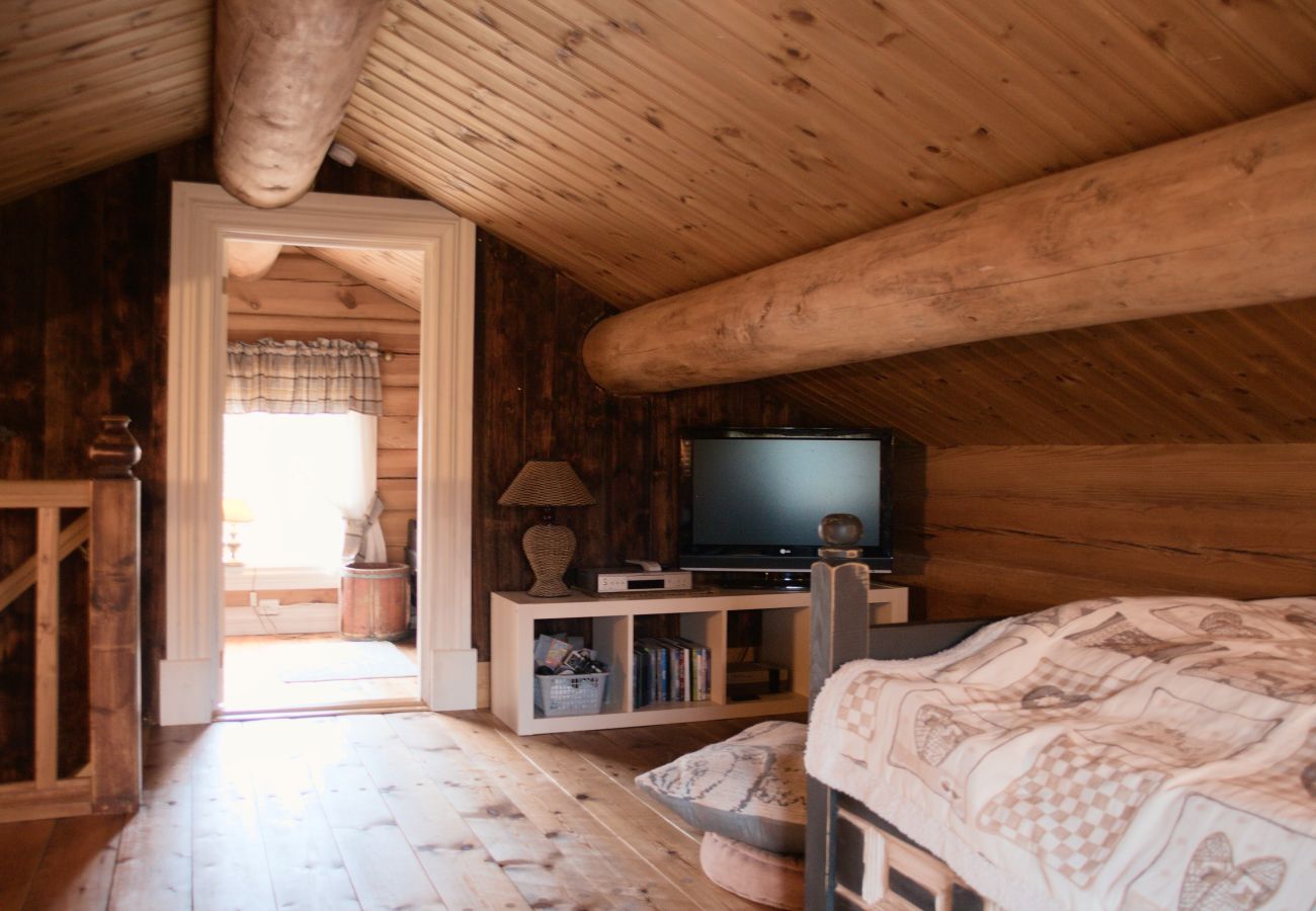 Cottage in Gol - Nydelig hyttetun på Torpoåsen