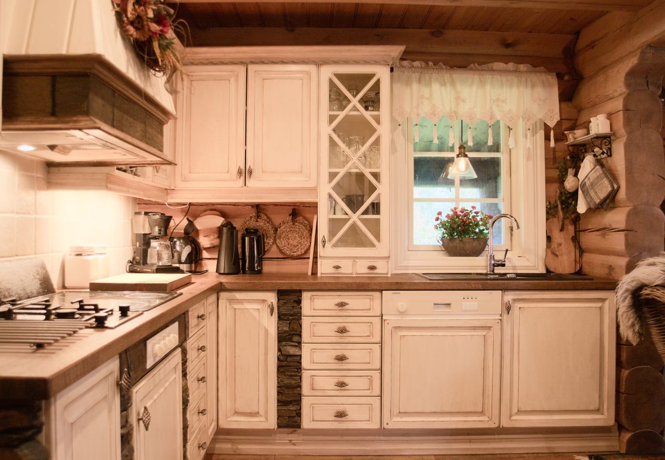 Cottage in Gol - Nydelig hyttetun på Torpoåsen