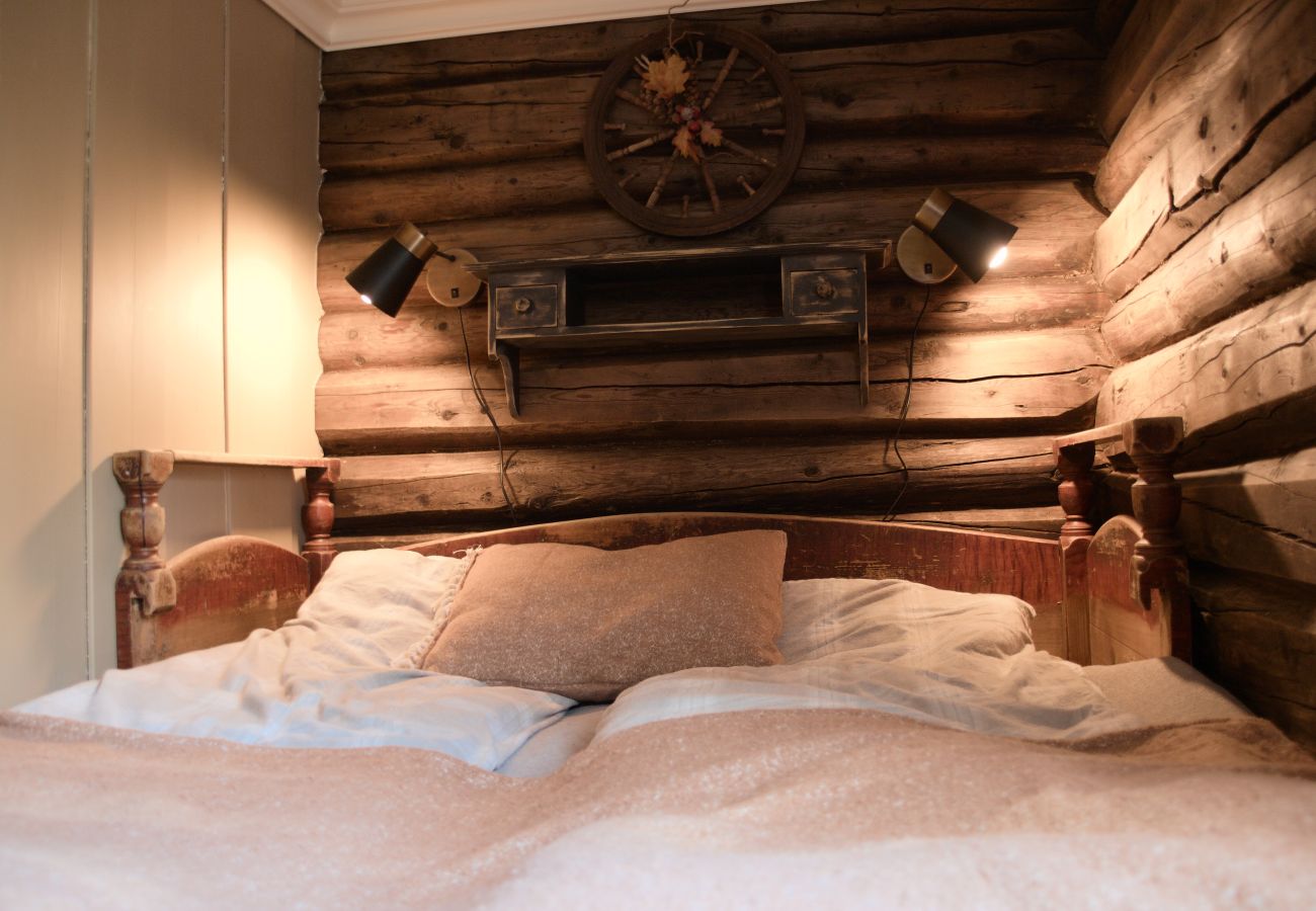 Cottage in Gol - Nydelig hyttetun på Torpoåsen