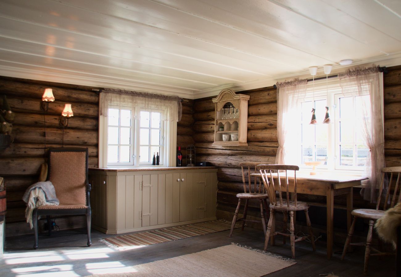 Cottage in Gol - Nydelig hyttetun på Torpoåsen