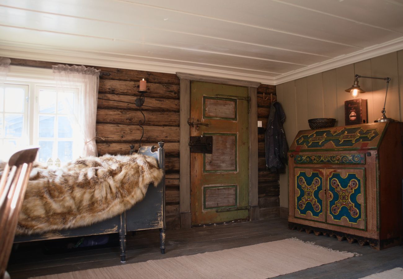 Cottage in Gol - Nydelig hyttetun på Torpoåsen