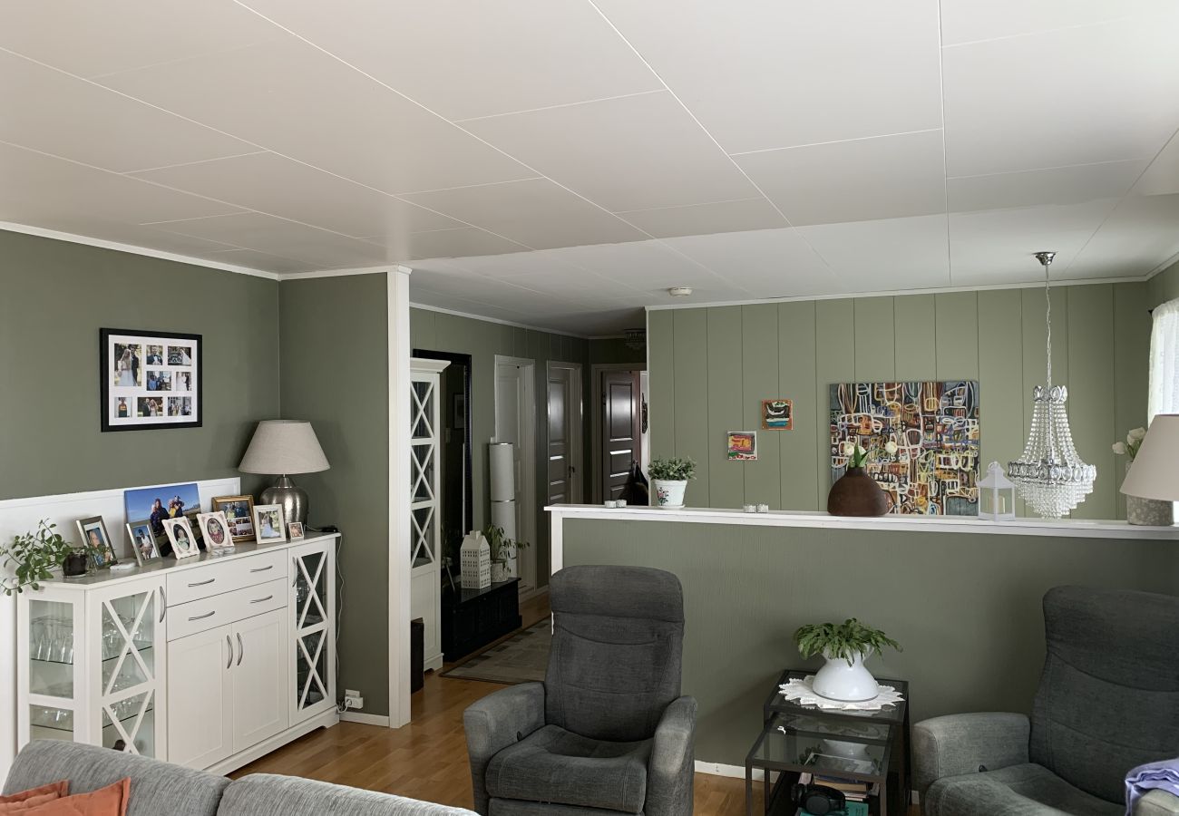 House in Senja - Fantastisk hus med sjøtomt i Gryllefjord