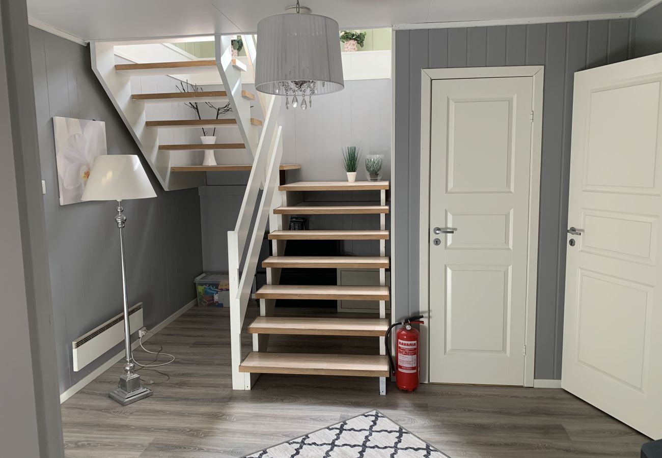 House in Senja - Fantastisk hus med sjøtomt i Gryllefjord