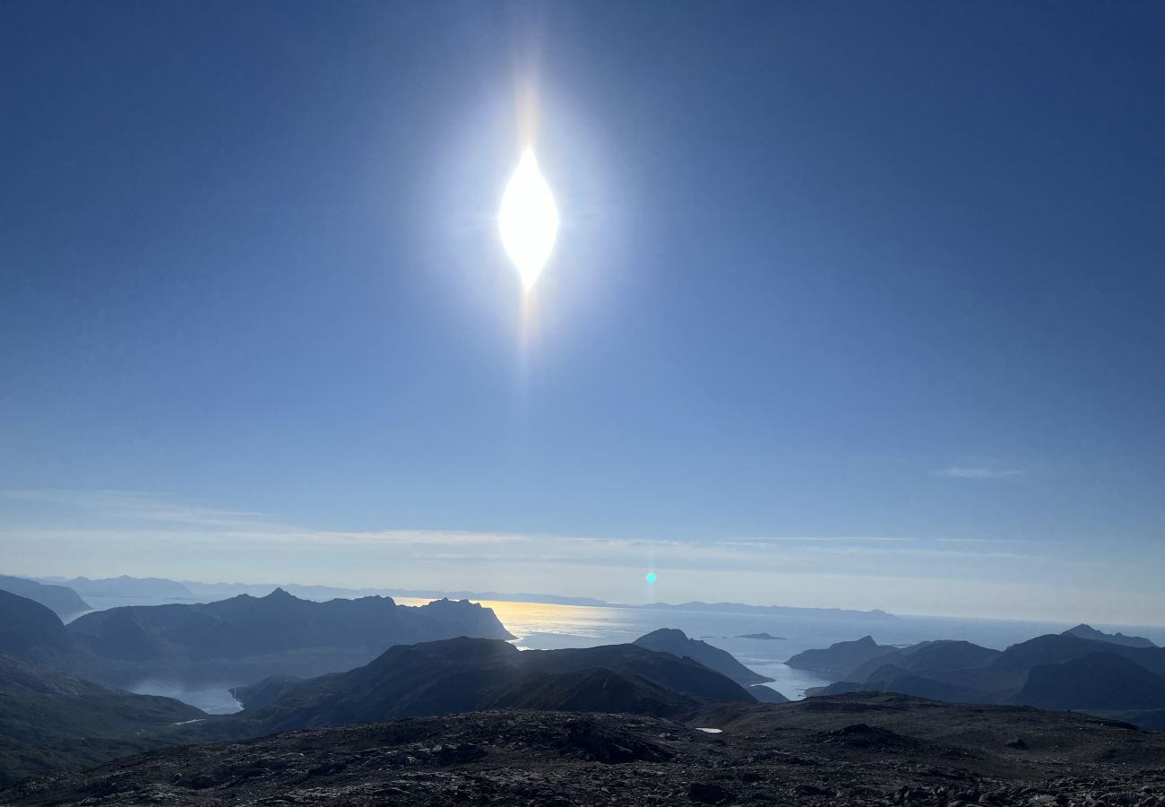 House in Senja - Fantastisk hus med sjøtomt i Gryllefjord