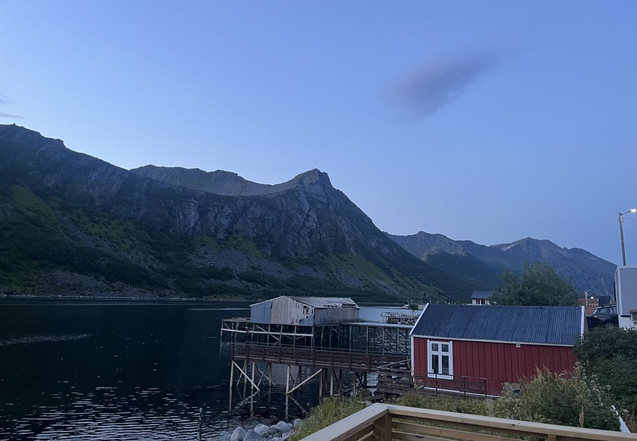 House in Senja - Fantastisk hus med sjøtomt i Gryllefjord