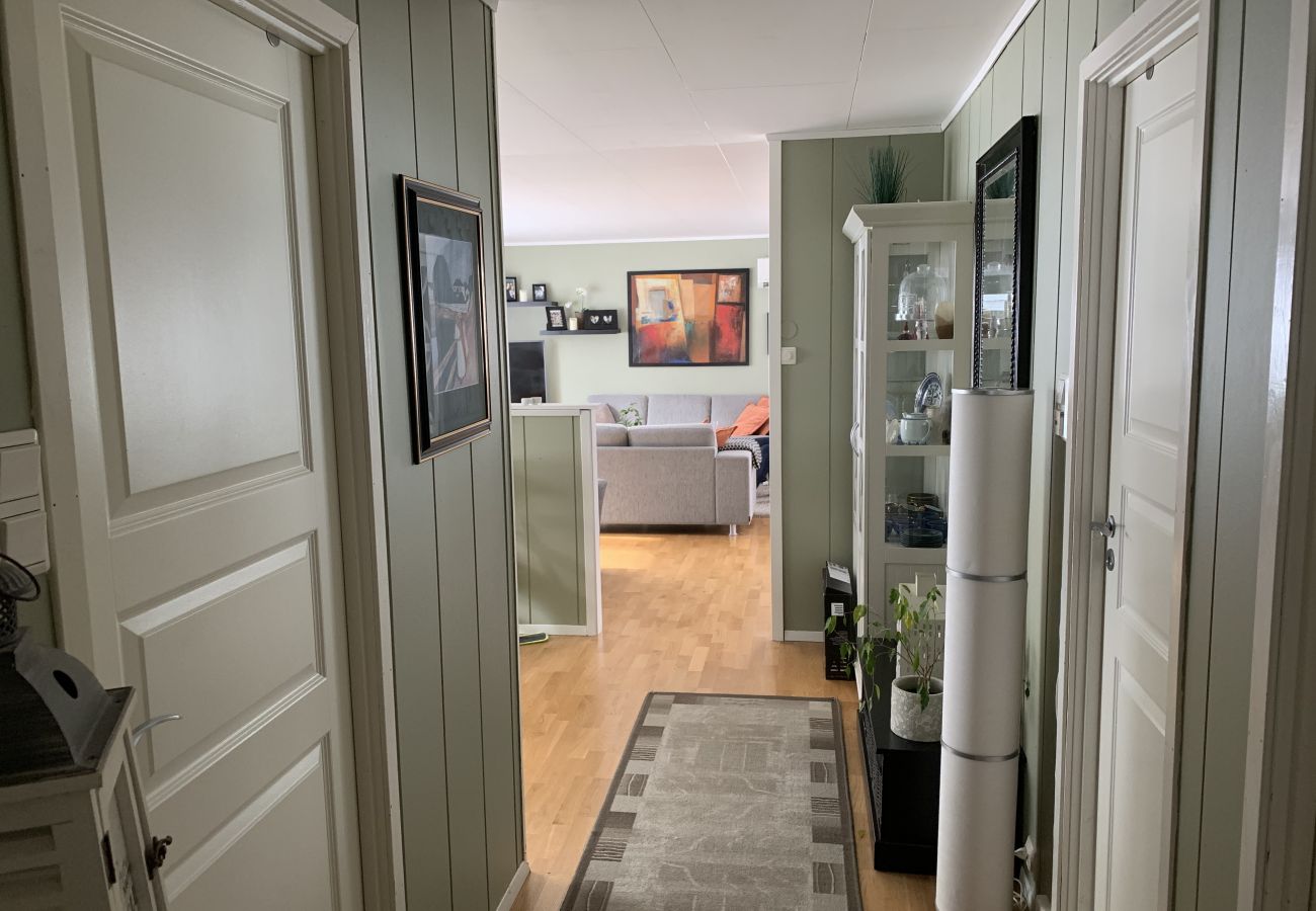 House in Senja - Fantastisk hus med sjøtomt i Gryllefjord