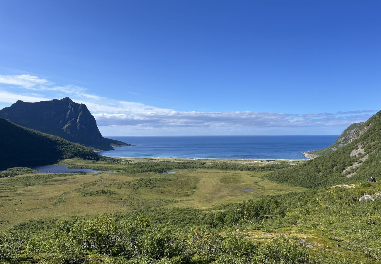 House in Senja - Fantastisk hus med sjøtomt i Gryllefjord