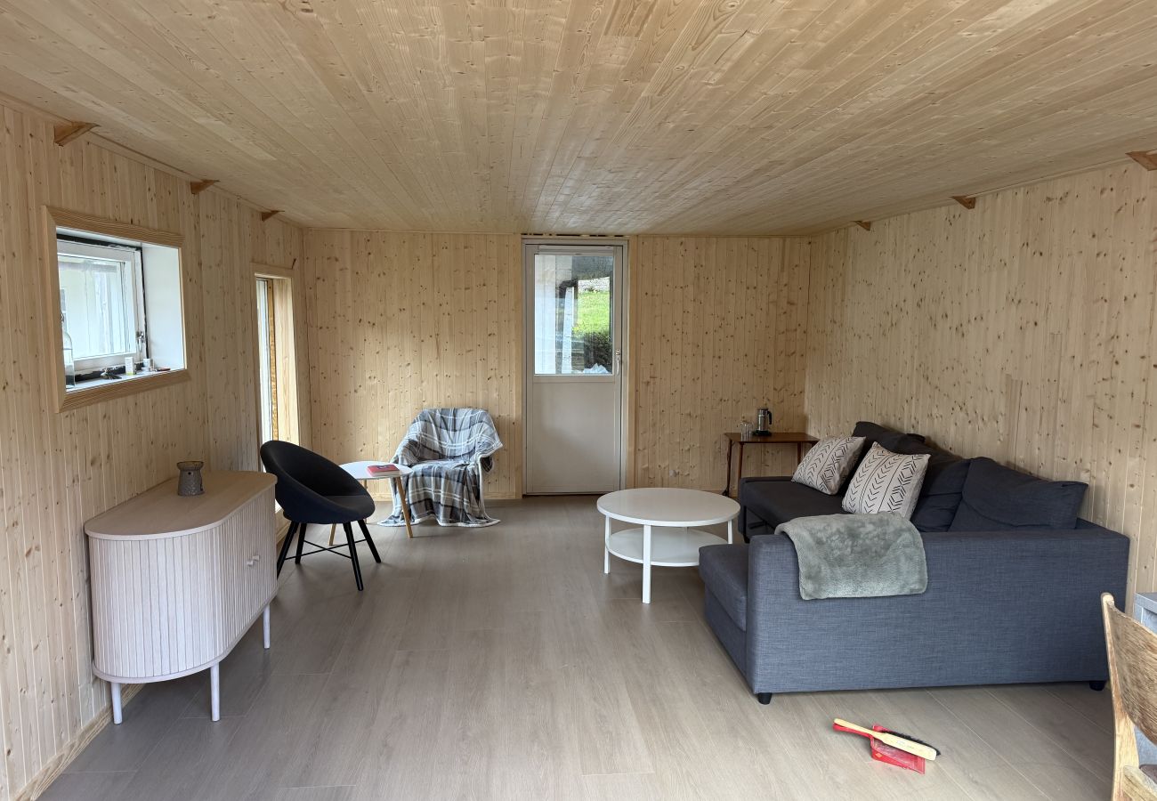 House in Senja - Fantastisk hus med sjøtomt i Gryllefjord