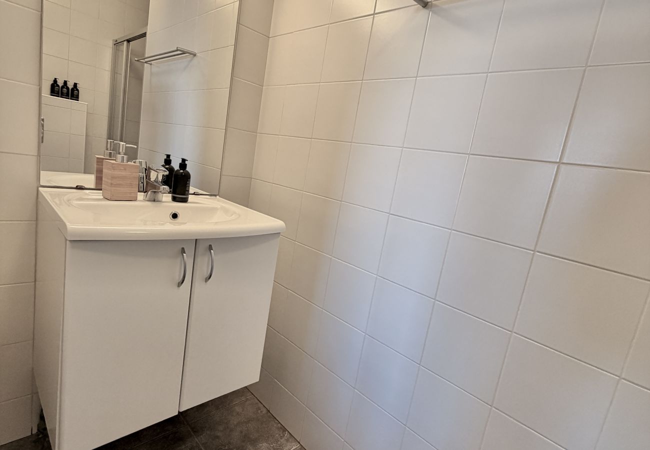 Apartment in Hemsedal - Ski in/Ski out with Sauna and Modern Mountain Comfort