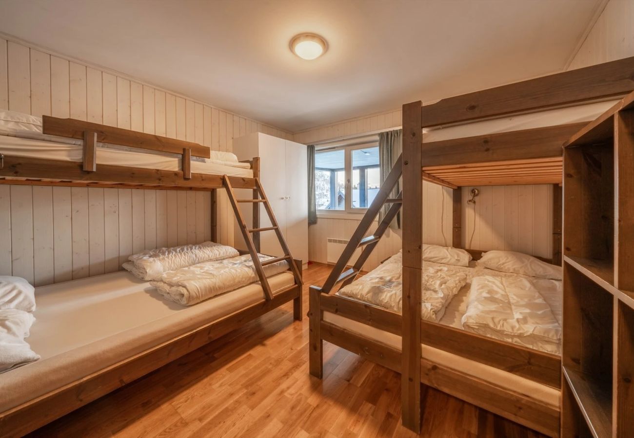 Apartment in Hemsedal - Large Ski in/Ski out Apartment for Groups