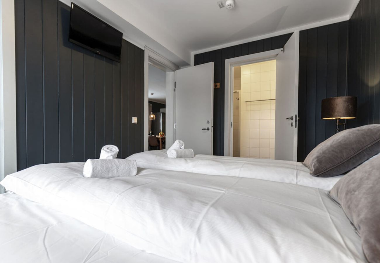 Apartment in Hemsedal - Ski in/Ski out with Style and Scenic Views