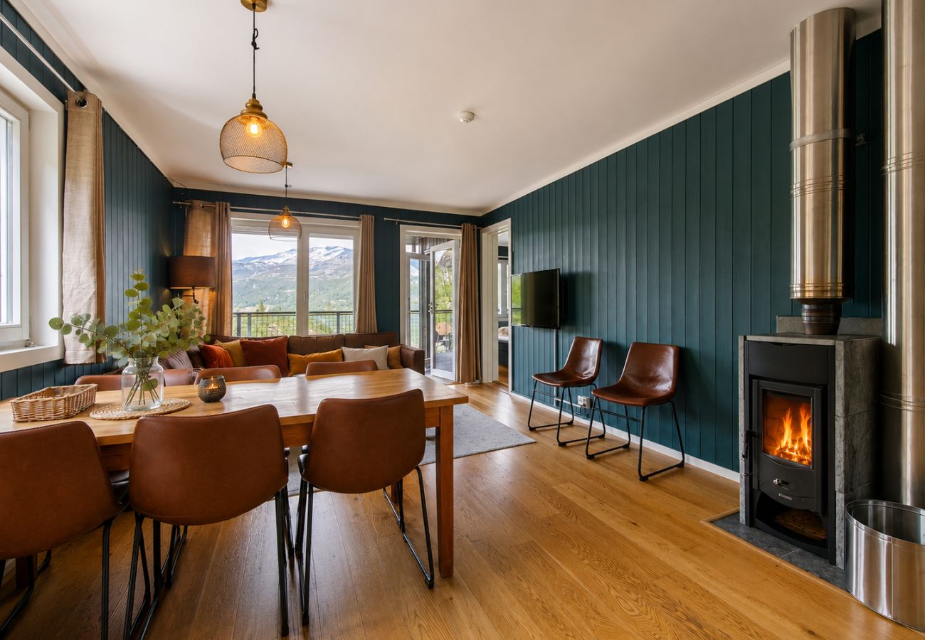 Apartment in Hemsedal - Ski in/Ski out with Style and Scenic Views