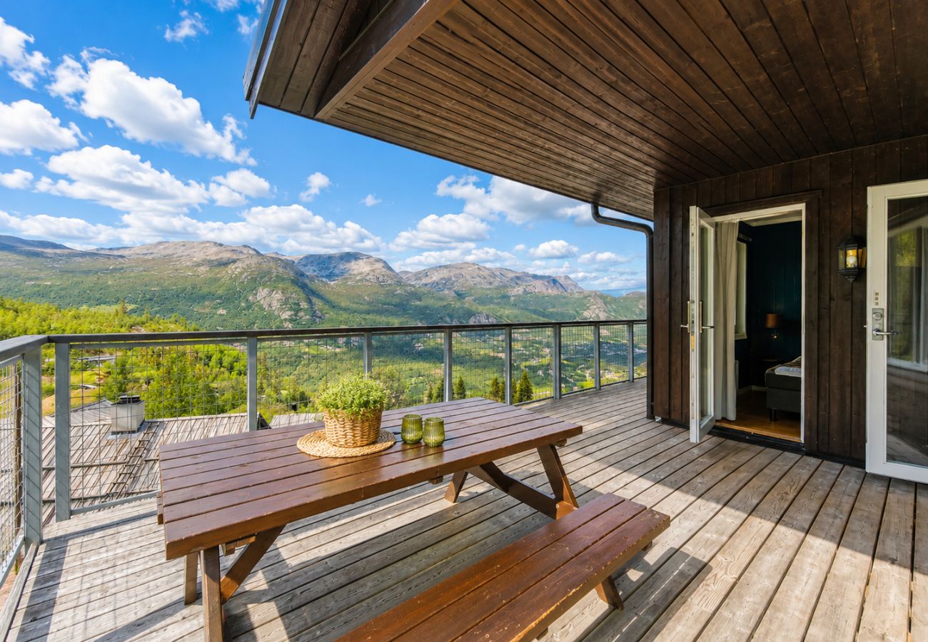 Apartment in Hemsedal - Ski in/Ski out with Style and Scenic Views