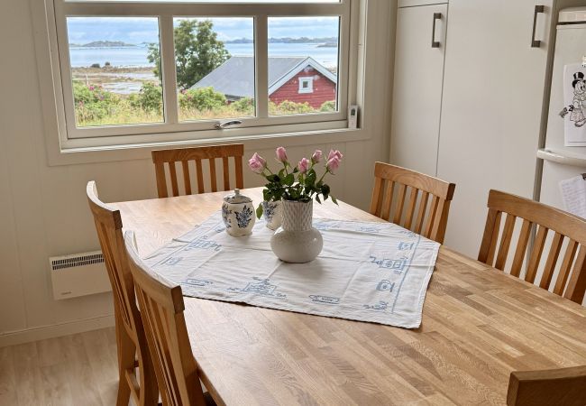 House in Vestvågøy - Peaceful retreat in Lofoten House in Vestvågøy - Peaceful retreat in Lofoten