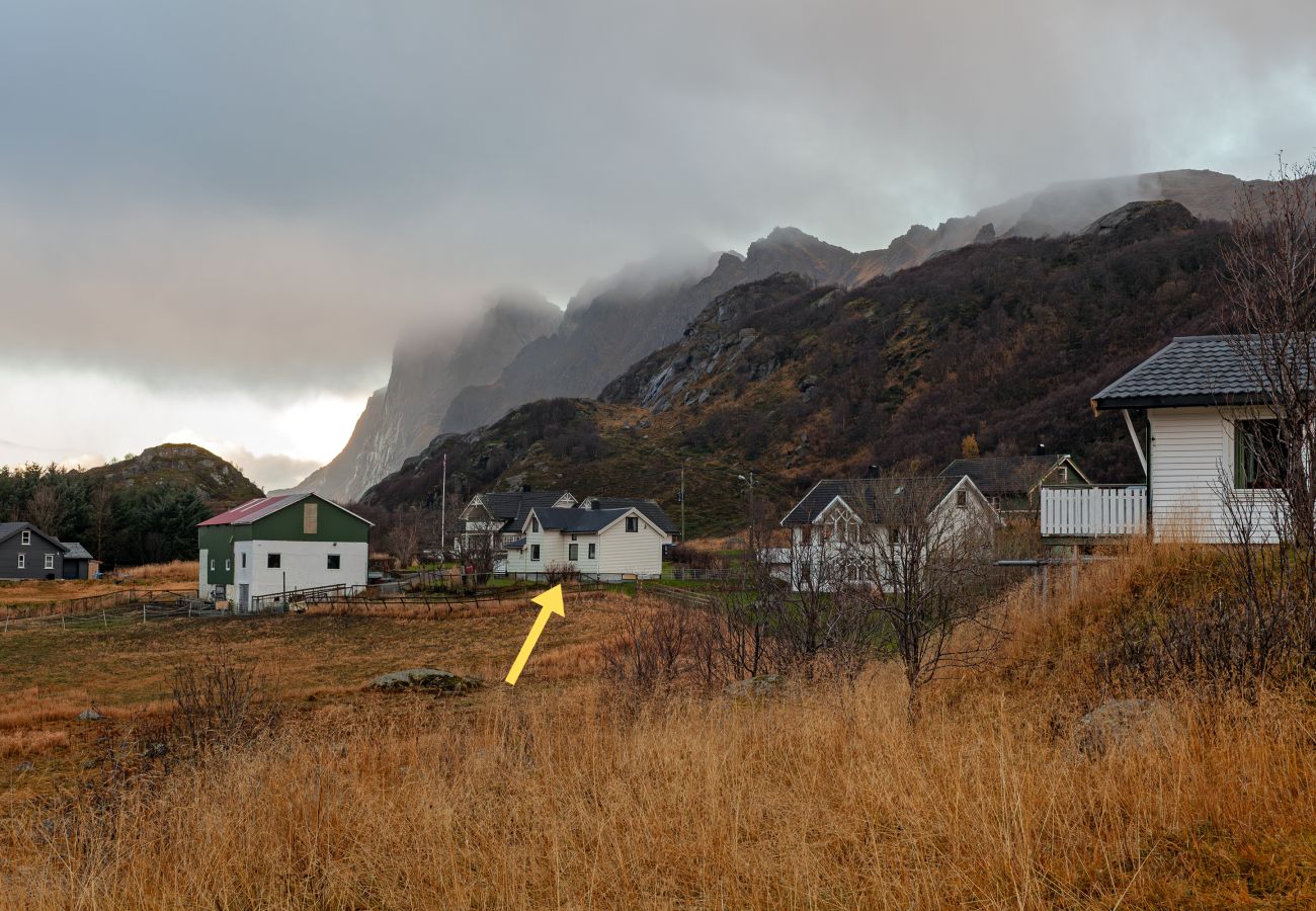 House in Vestvågøy - Heimly, cosy house in a fjord