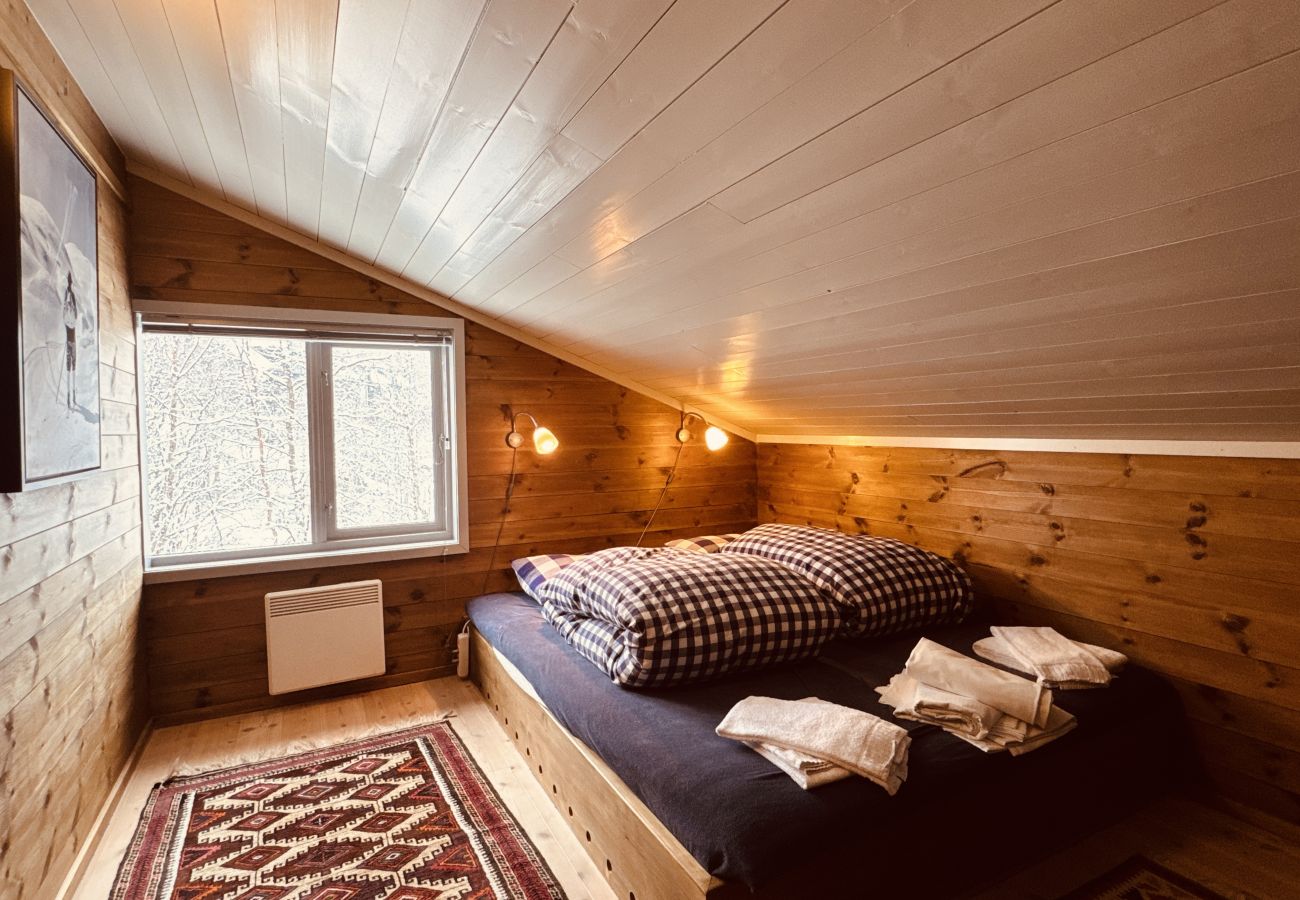 Cabin in Hol - Familiehytte med fantastisk beliggenhet i Vestlia