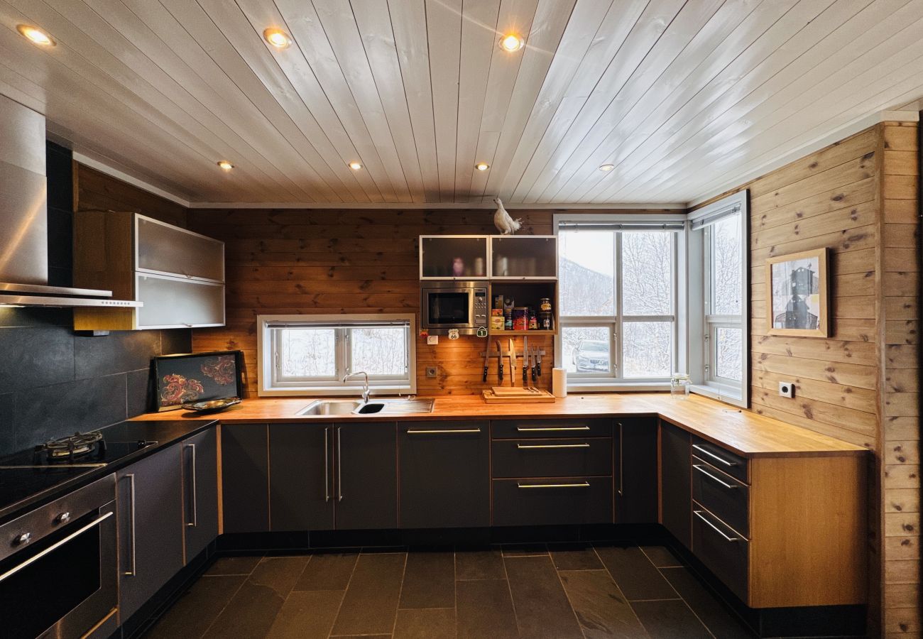 Cabin in Hol - Familiehytte med fantastisk beliggenhet i Vestlia