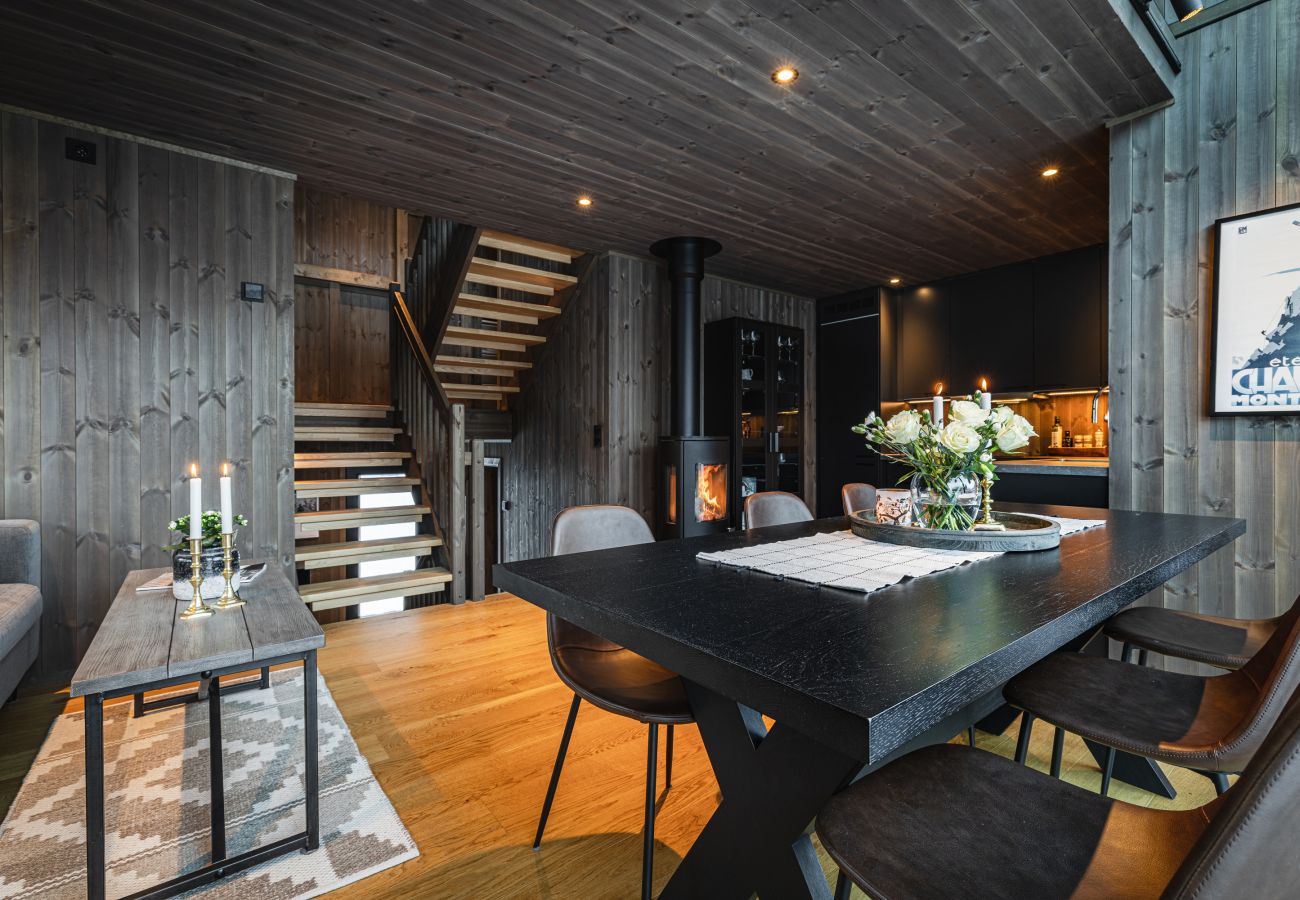 Cabin in Hemsedal - Hemsedal ski in/ski out cabin – modern comfort by the slopes
