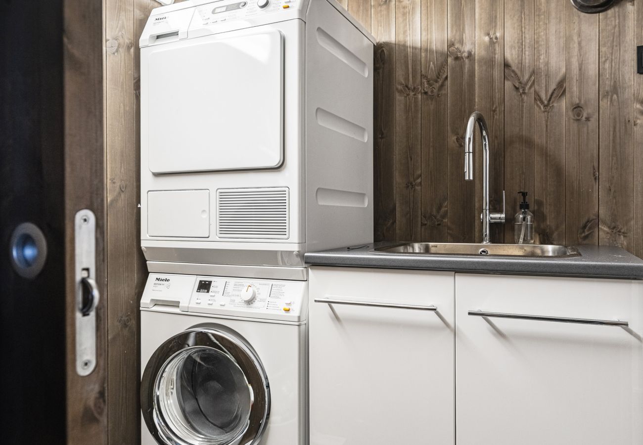 Cabin in Hemsedal - Hemsedal ski in/ski out cabin – modern comfort by the slopes