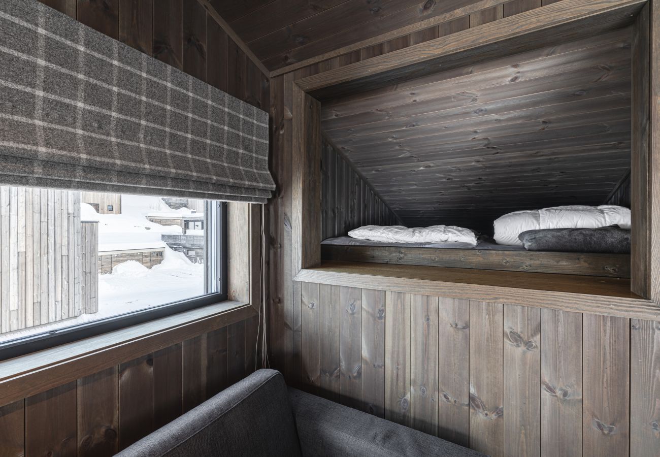Cabin in Hemsedal - Hemsedal ski in/ski out cabin – modern comfort by the slopes