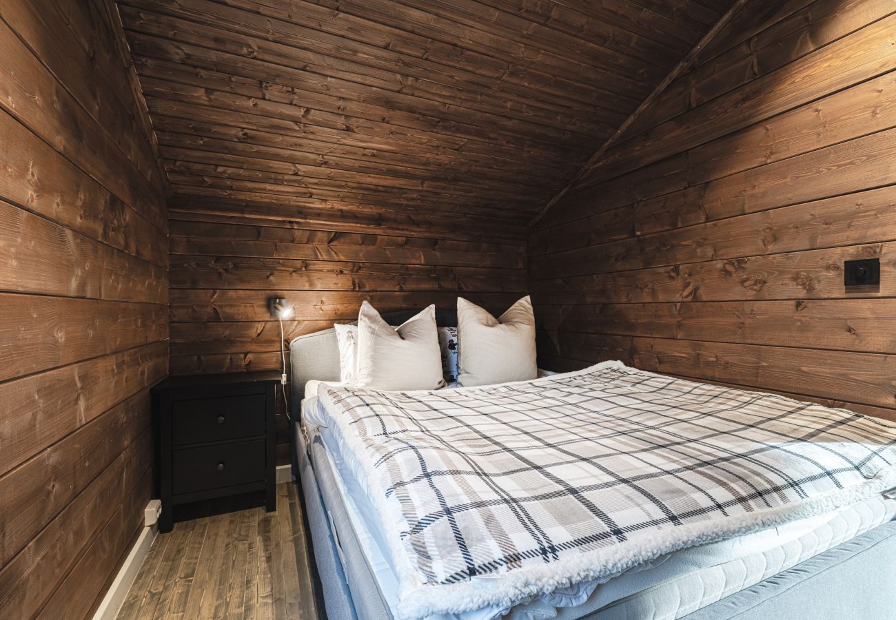 Cabin in Hemsedal - Unique 'Stabbur' in Hemsedal, view to skislopes