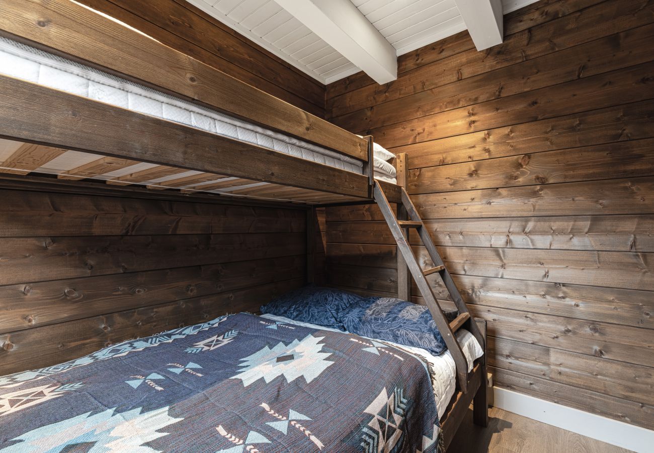 Cabin in Hemsedal - Unique 'Stabbur' in Hemsedal, view to skislopes