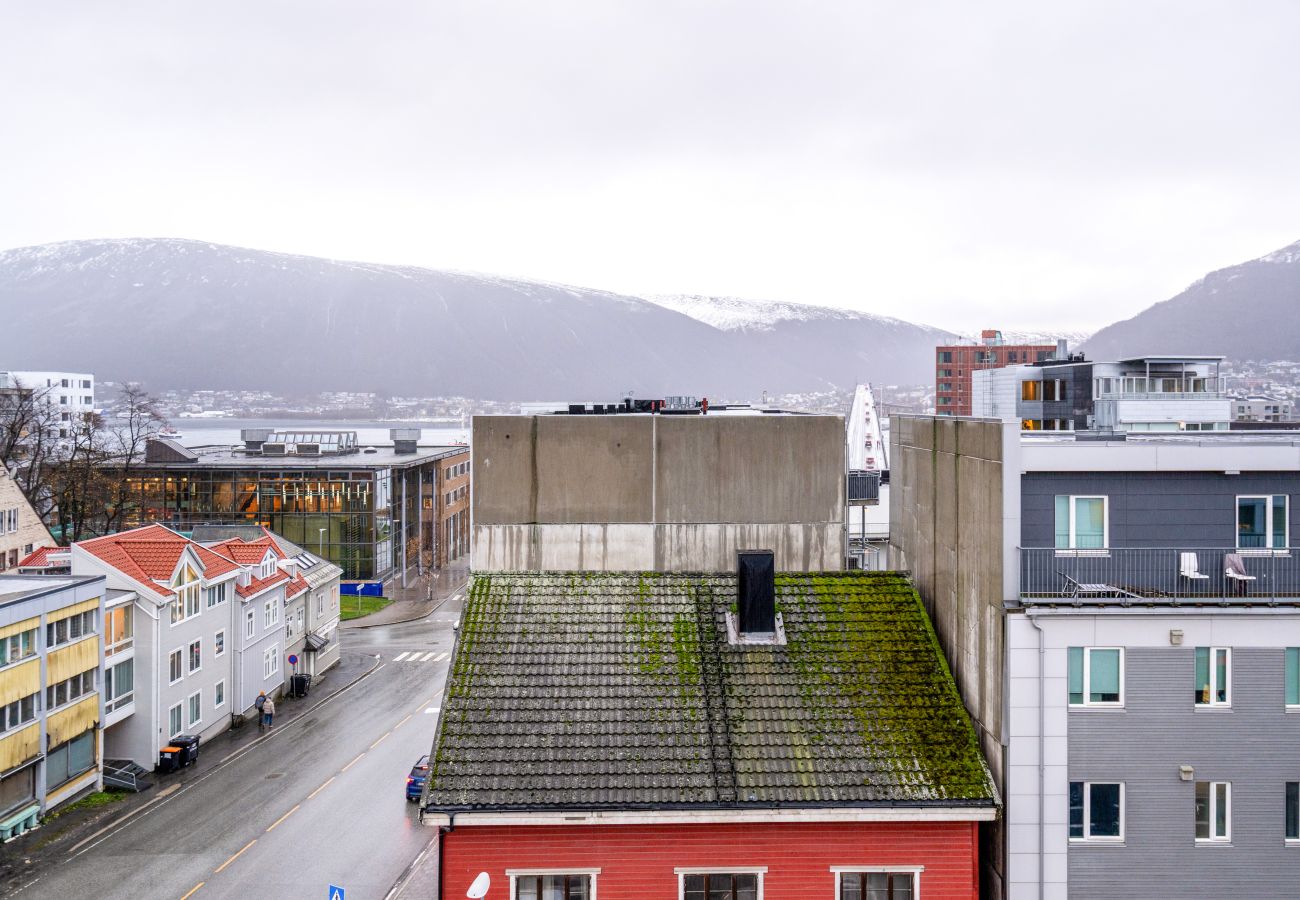Apartment in Tromsø - Moderne sentral toppleilighet med utsikt til fjellheisen og Tromsdalstind
